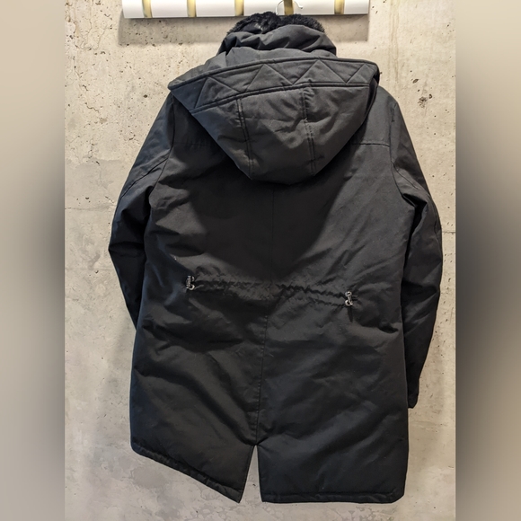 Calvin Klein winter jacket - Picture 3 of 6